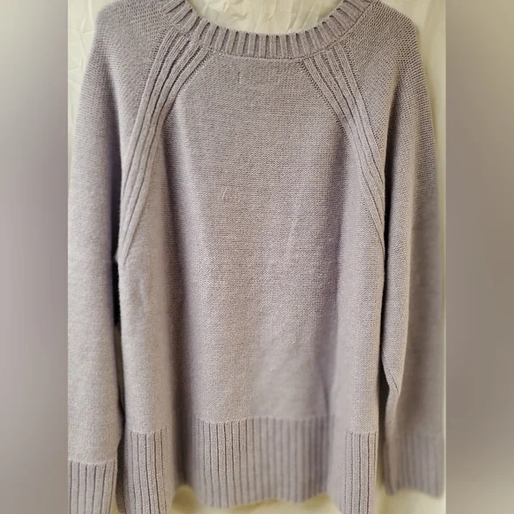 Sonoma NWT Woman's sweater - Picture 2 of 5